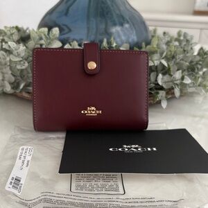 Coach Small Leather Wallet in Burgundy with Gold Logo